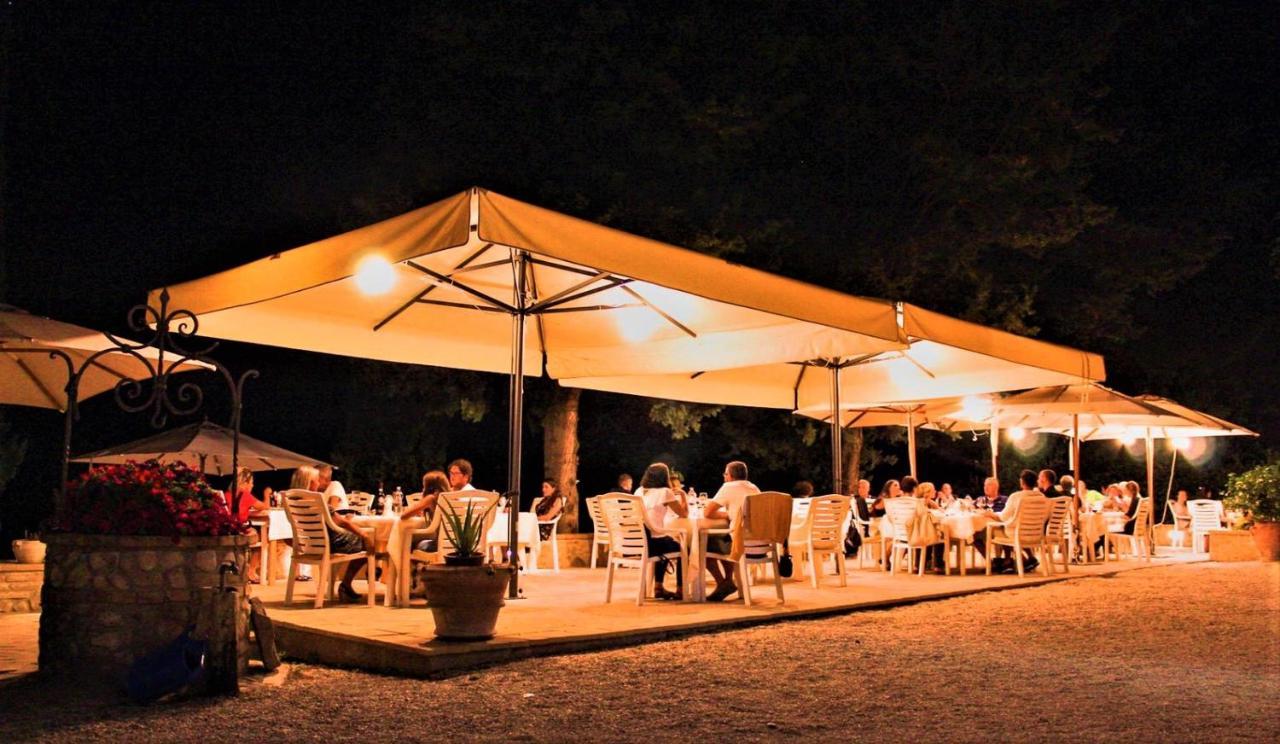 Agriturismo Camiano Piccolo Монтефалько Экстерьер фото