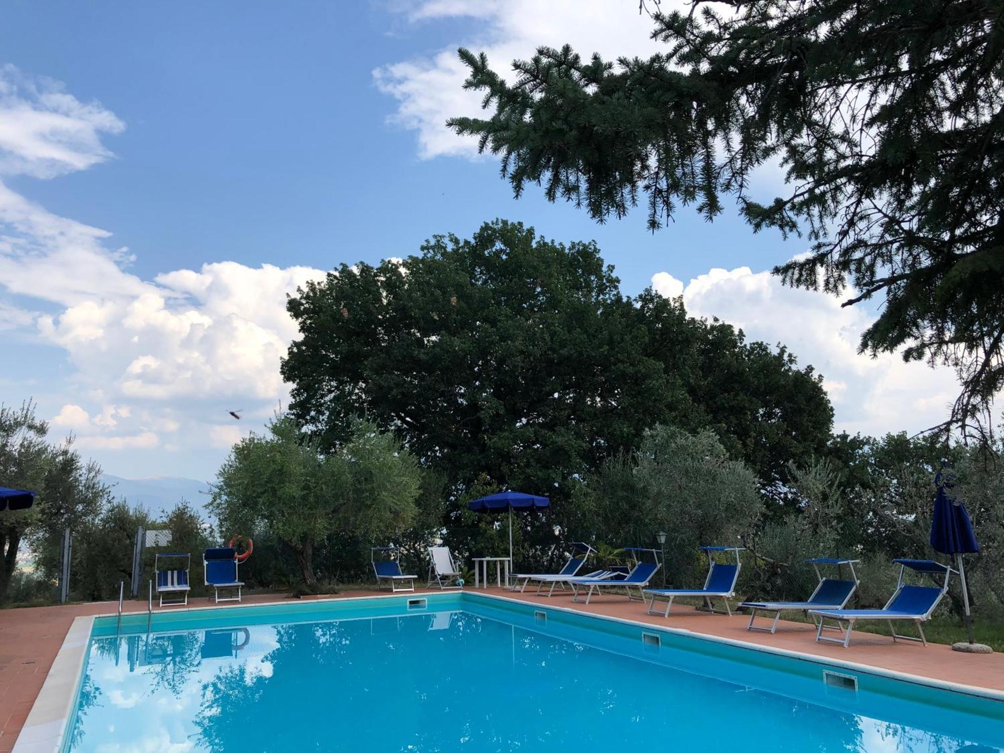 Agriturismo Camiano Piccolo Монтефалько Экстерьер фото
