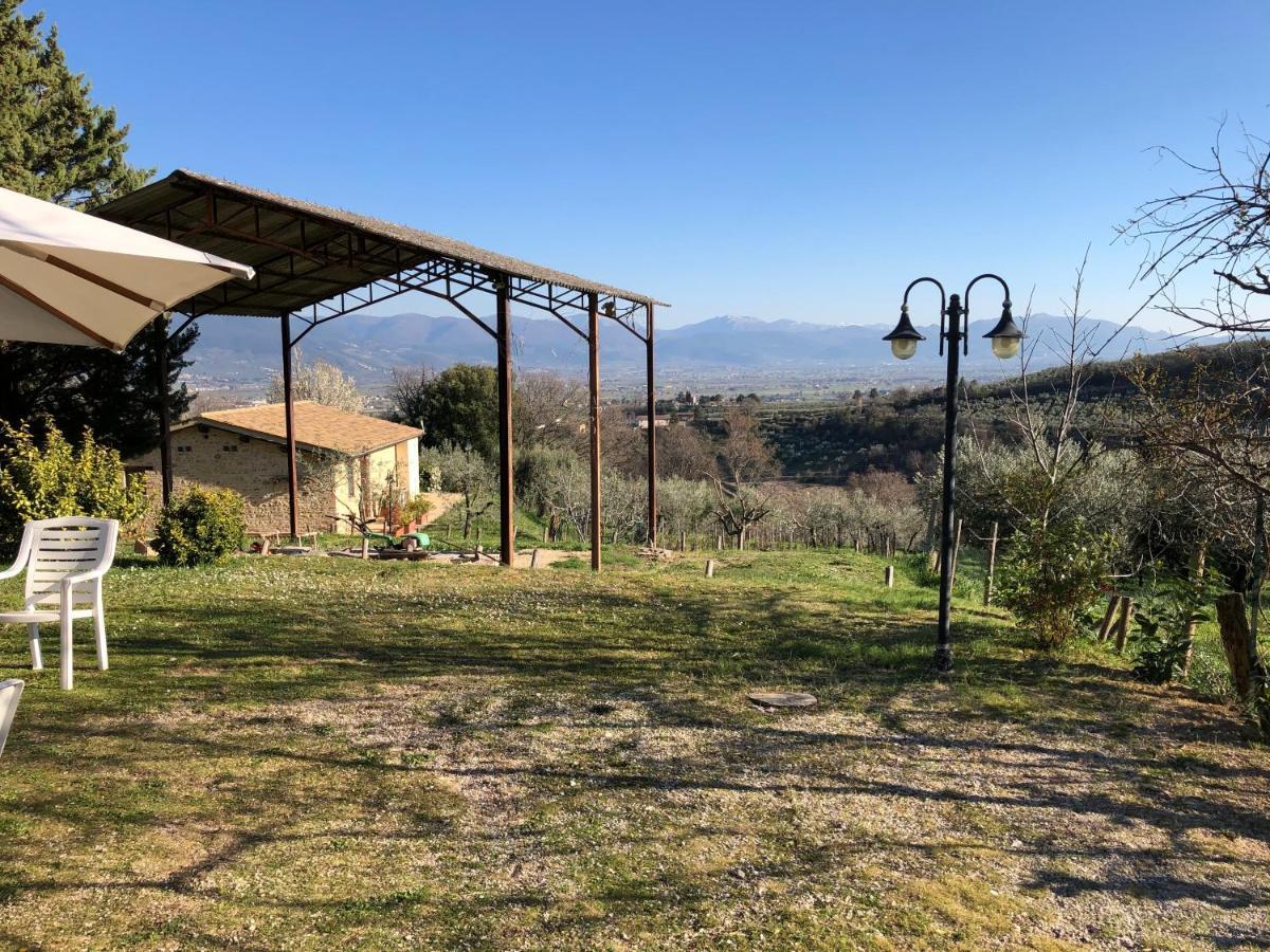 Agriturismo Camiano Piccolo Монтефалько Экстерьер фото